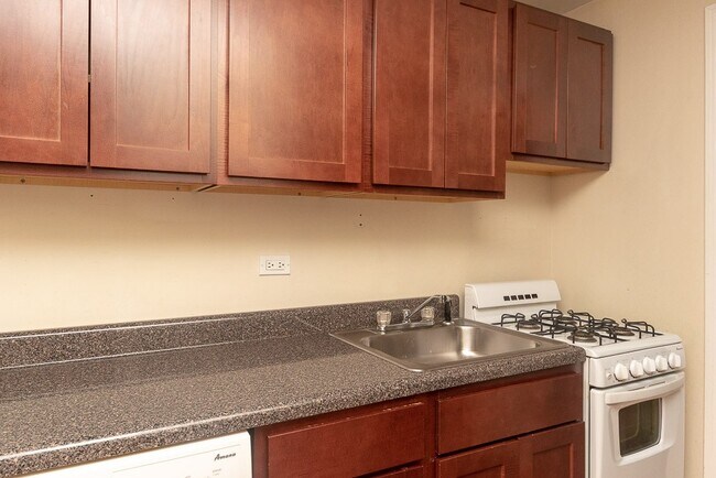 Photo - 1440 N Dearborn St Unit C2