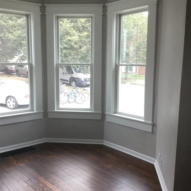 Photo - 512 S Fess Ave