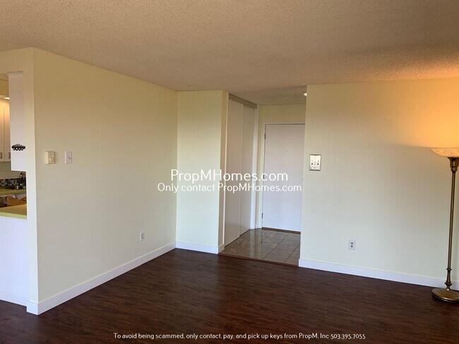 Photo - Stunning Views of Mt. Hood & Free W/S/G!! ... Unidad 220