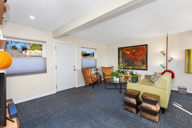 Photo - 2929 47th St