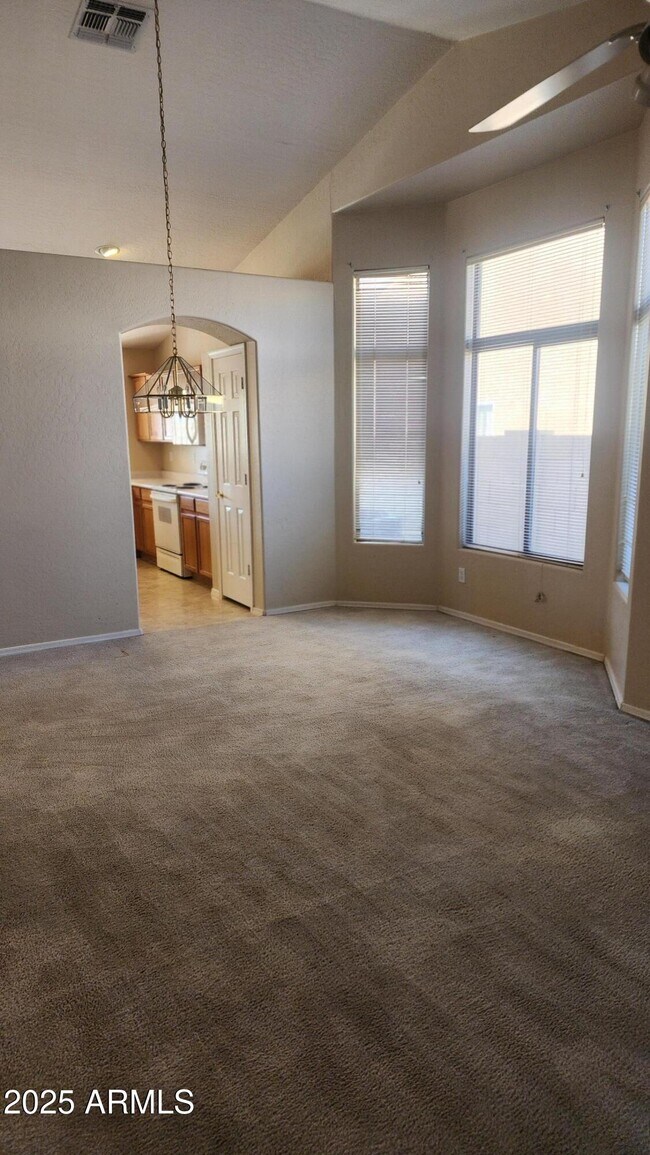 Photo - 15081 W Fillmore St