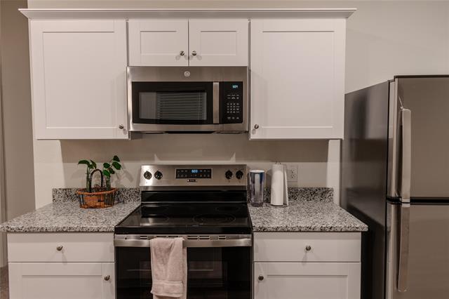 4407 Silverweed Ln