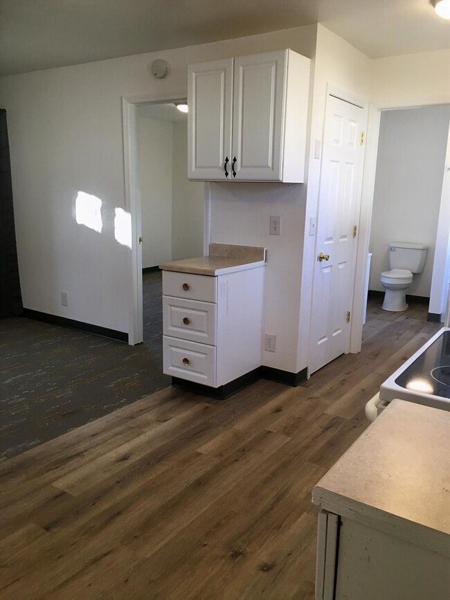 Photo - 2013 North Ave W