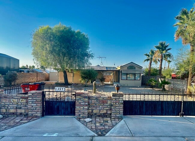 Photo - 13572 E 47th Ln House