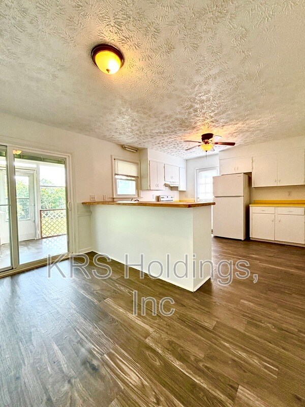 Photo - 1624 Columbia Rd