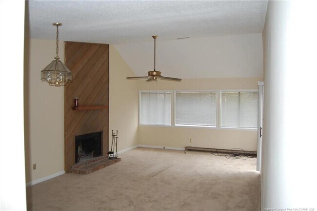 Photo - 122 Mallard Cove