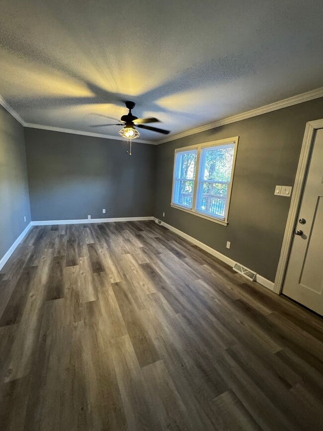 Photo - Beautiful 3 Bedroom in Windsor Park Neighb...