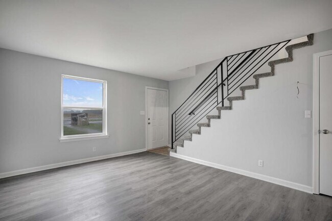 Photo - 1108 Pembroke Oak Grove Rd