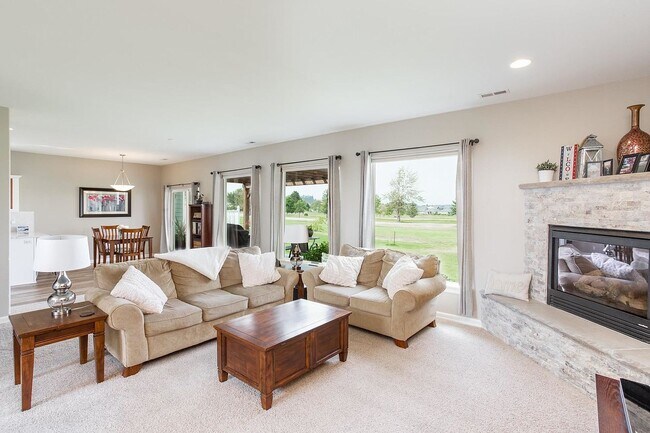 Living Room - 7808 S Parway Ln