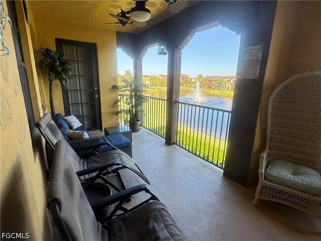 Photo - 11908 Izarra Way Unit 7002