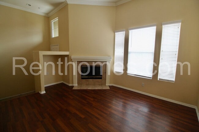 Photo - 13330 Via Bellarado