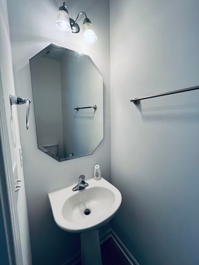 Photo - 1528 Logan Patrick Ct