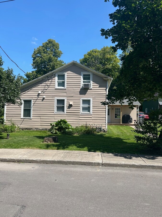 Photo - 108 Franklin St Unit #1
