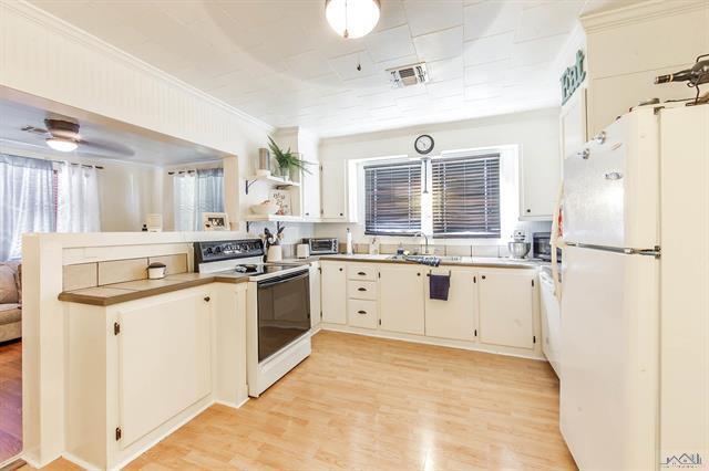 Photo - 601 Poplar St