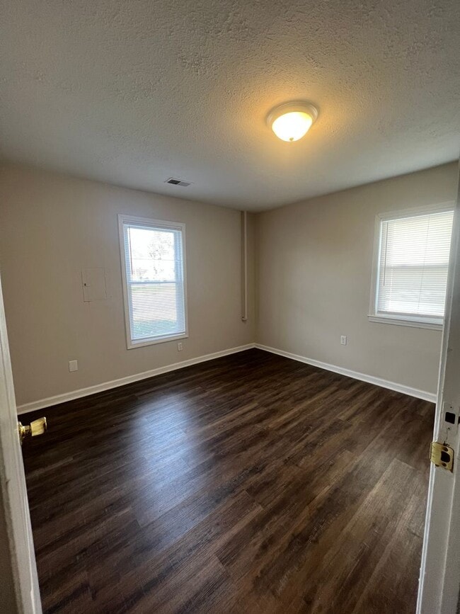 Photo - 410 Dallas Ave