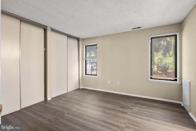 Photo - 4901A Dunbarton Rd Apartamento