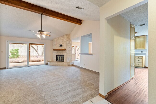 Photo - Lovely 3 Bedroom, 2 Bathroom in North Central Austin!!!
