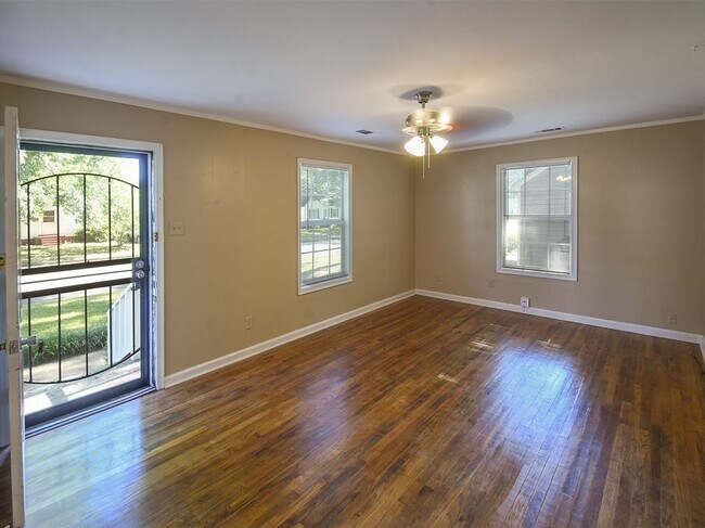 3837 Vanuys Rd