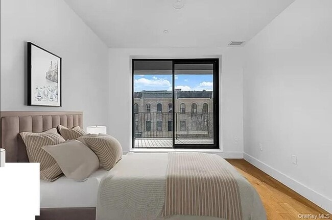 Photo - 499 Evergreen Ave Unidad 2A