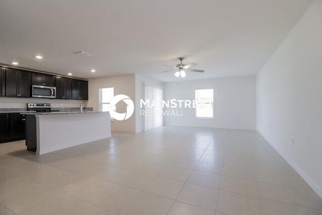 5 Bedroom Pet-Friendly Home in Mascotte, FL with Main Street Renewal
