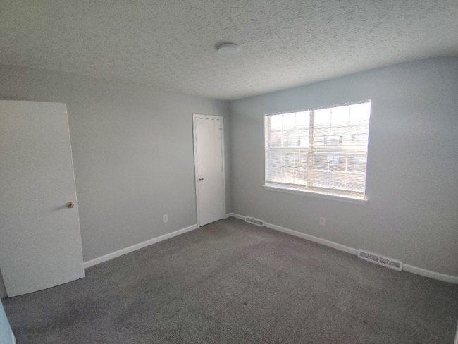 Photo - 7 Duiguid Dr