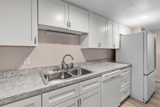 Photo - VB Townhouse 3 bedrooms