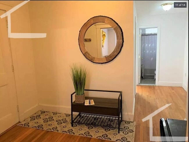 Building Photo - Great 4 Bed Available 9/1/26