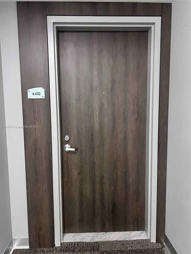 Photo - 92 SW 3rd St Unit 4410