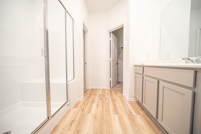 Building Photo - 2615 Olivine Stone Dr