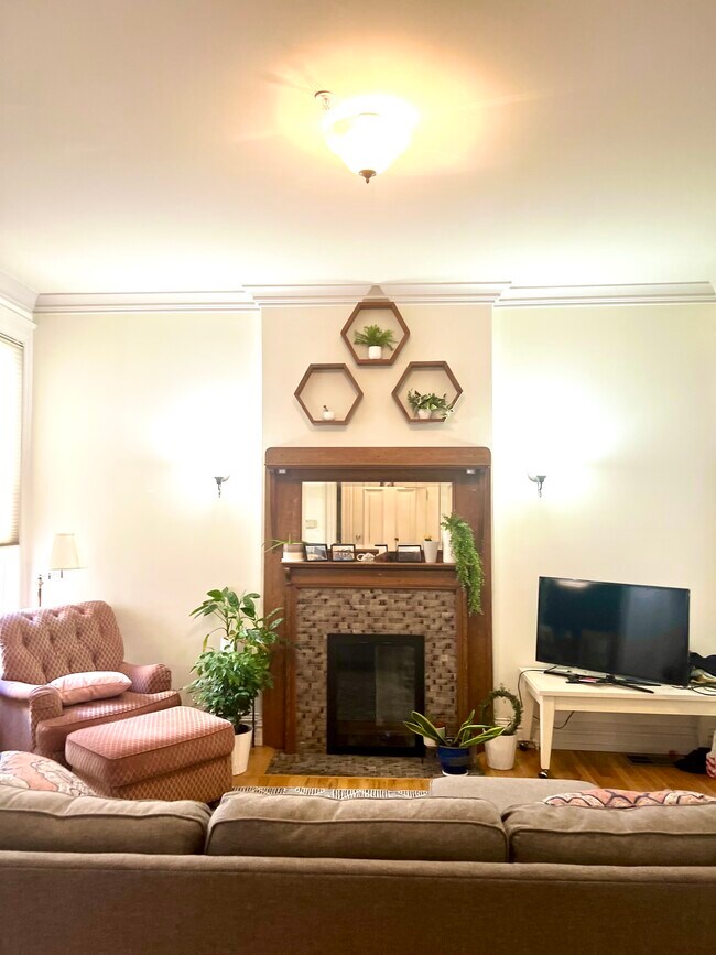 Photo - 1620 N Pennsylvania St Unit 1B