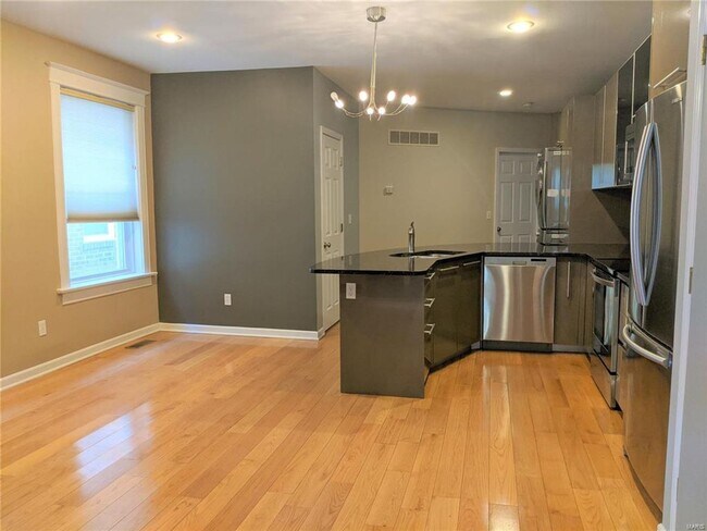 Photo - 4164 W Pine Blvd Unit 4164-1E W Pine