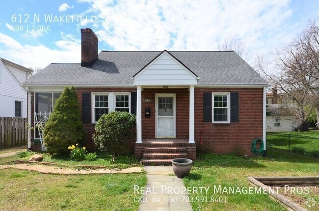 Building Photo - 612 N Wakefield St Rental