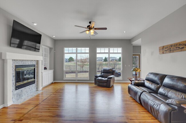 Photo - 10071 Clovercrest Dr