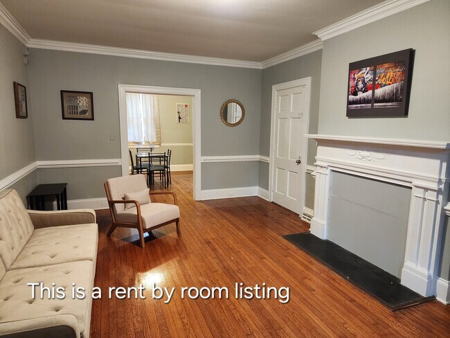 Photo - 558 Avent St