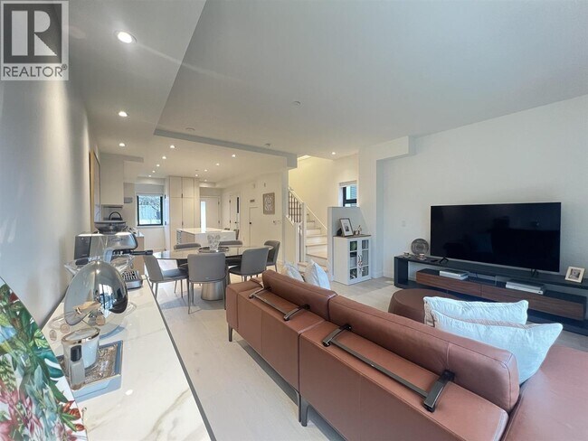 530 W 28th Ave