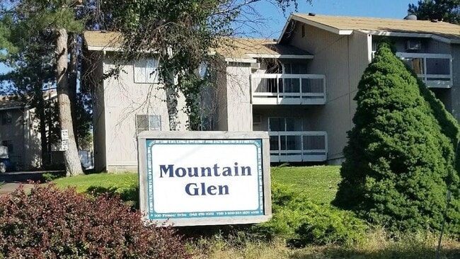 Photo - 200 E Pioneer Dr