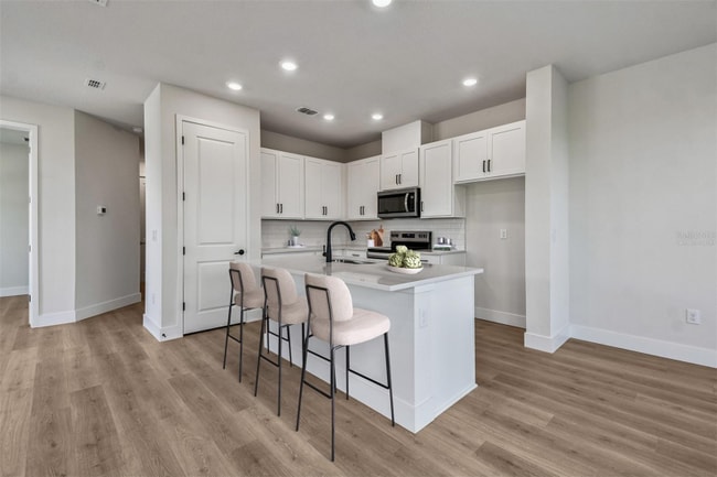 Photo - 11718 Full Moon Lp