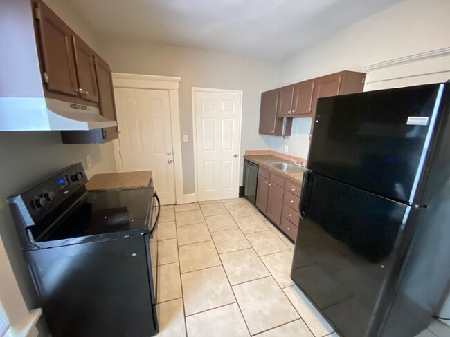 Photo - 406 E 17th Ave