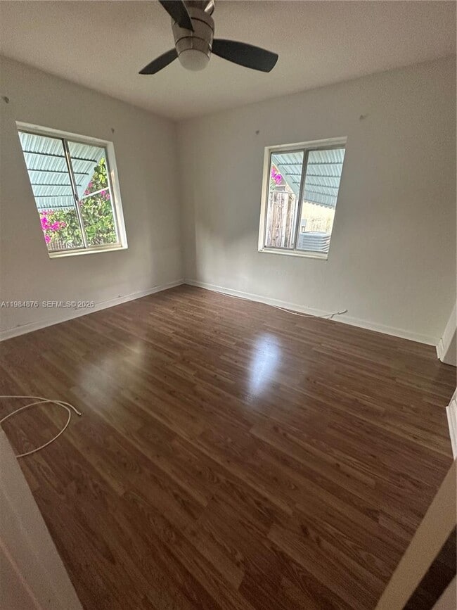 Photo - 5743 Lincoln St Unidad 1