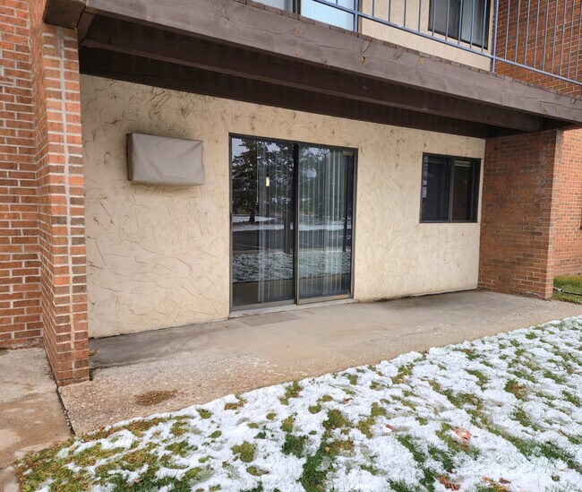 Patio - Gatewood Park