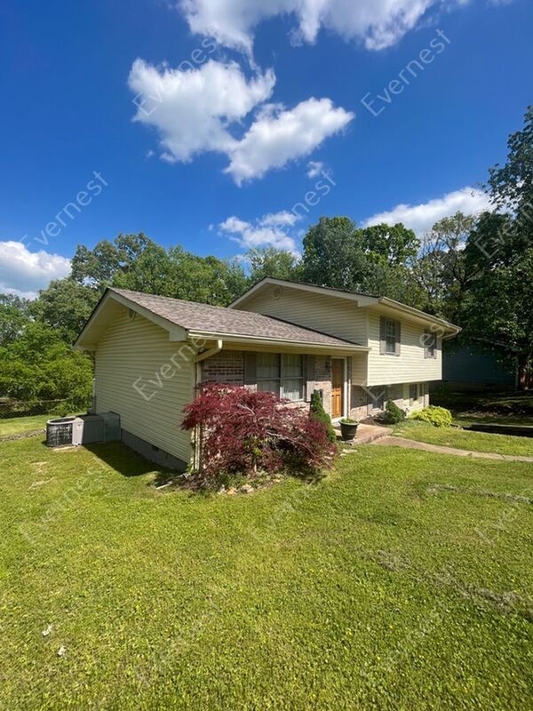 Photo - 375 Lawrence Dr