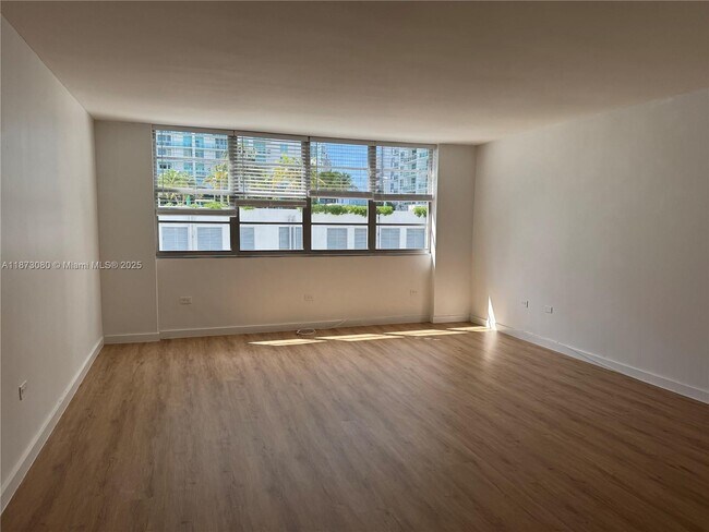 Photo - 999 Brickell Bay Dr Unit 1109