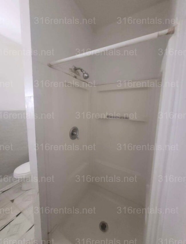 Photo - $875 - 2 bed 1 bath - Single Family Home