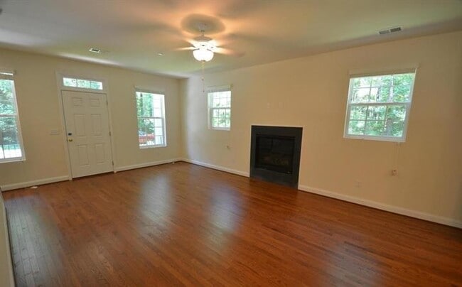 Photo - 5917 Sneed Dr