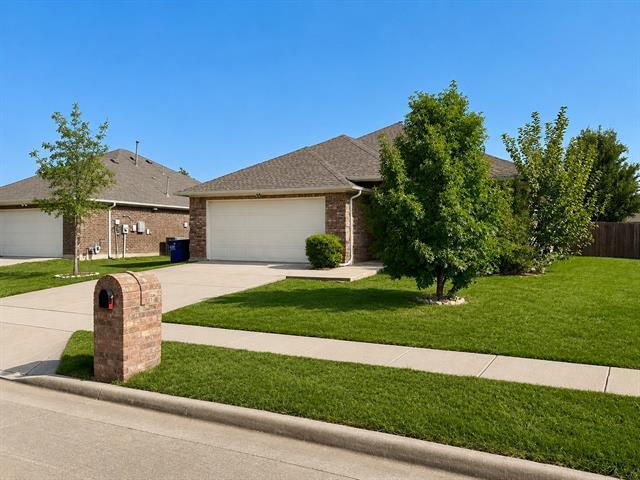 Photo - 412 Windridge Dr