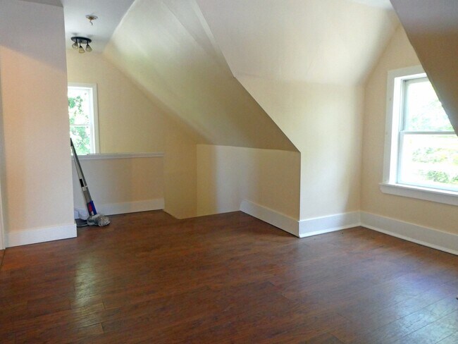 Photo - 19 Wareham St Unit 4