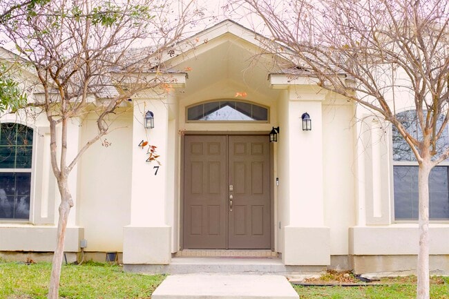 Photo - 427 Peyramale Ct