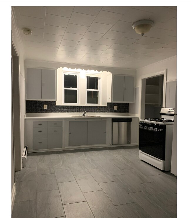 547 Broadway Unit 1