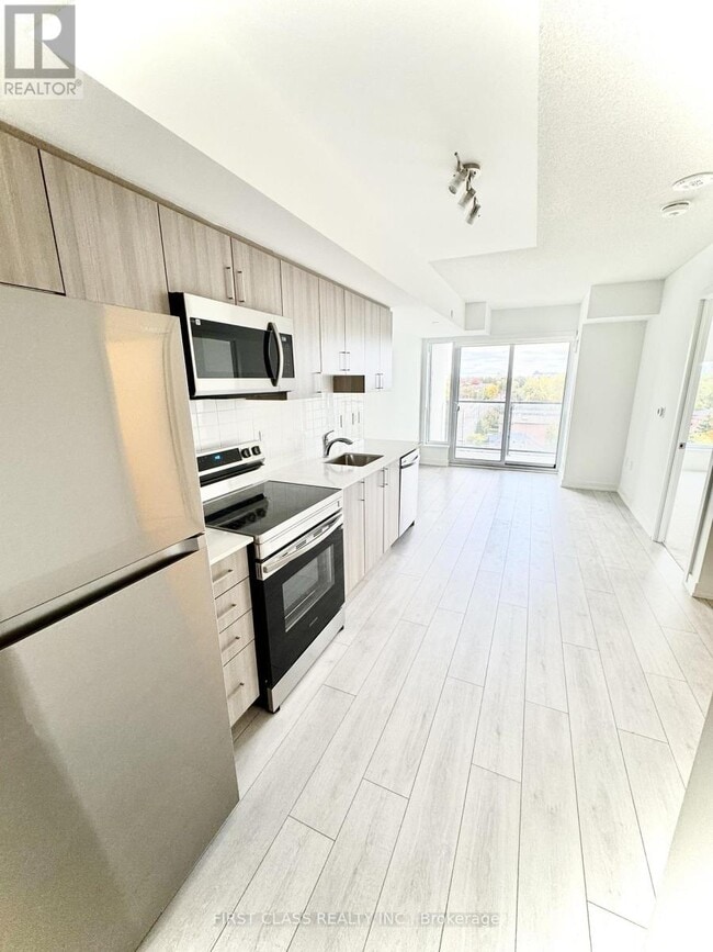 Photo - 556 Marlee Ave Unité 718