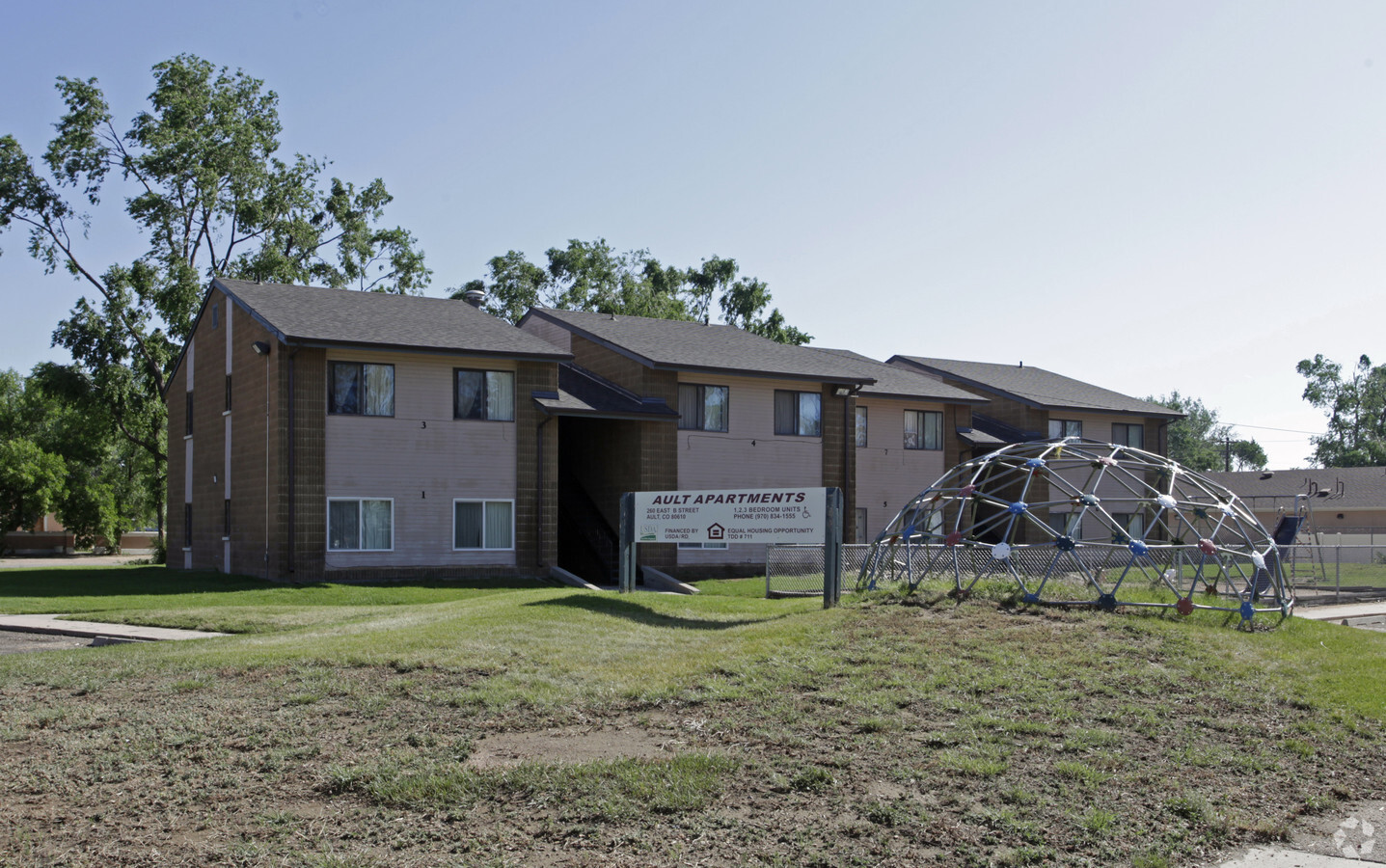 Ault Apartments - Ault Apartments